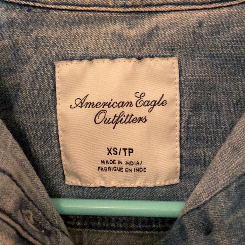 AEO Distressed Cotton Button Down - Picture 2 of 5